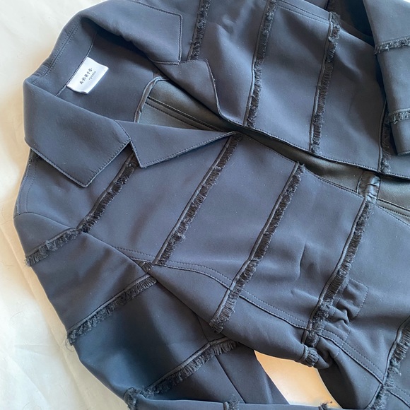 Akris Punto “eyelash” jacket from Switzerland 🇨🇭 - Picture 4 of 6